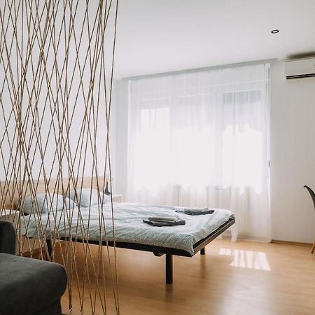 Constantin Inn Ni Екстериор снимка