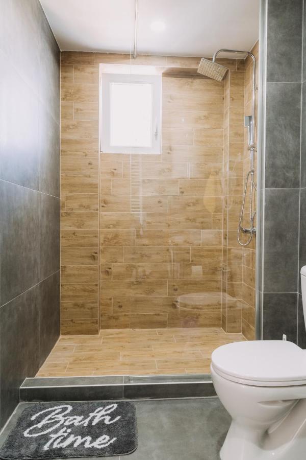 Constantin Inn Ni Екстериор снимка